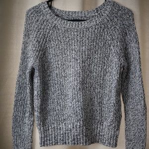 AMERICAN EAGLE RIBBED SWEATER
